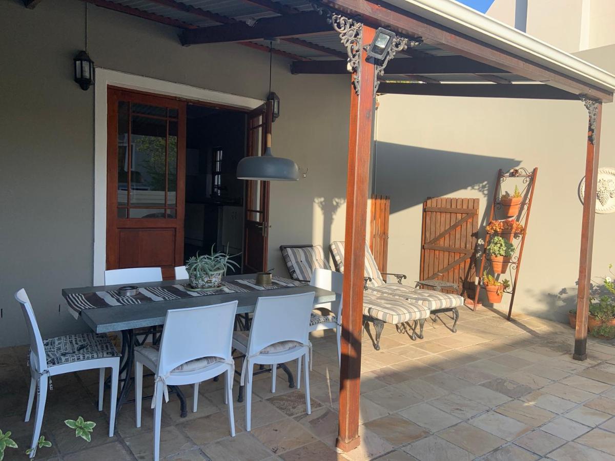 La Gratitude Self Catering Cottage Franschhoek Eksteriør billede