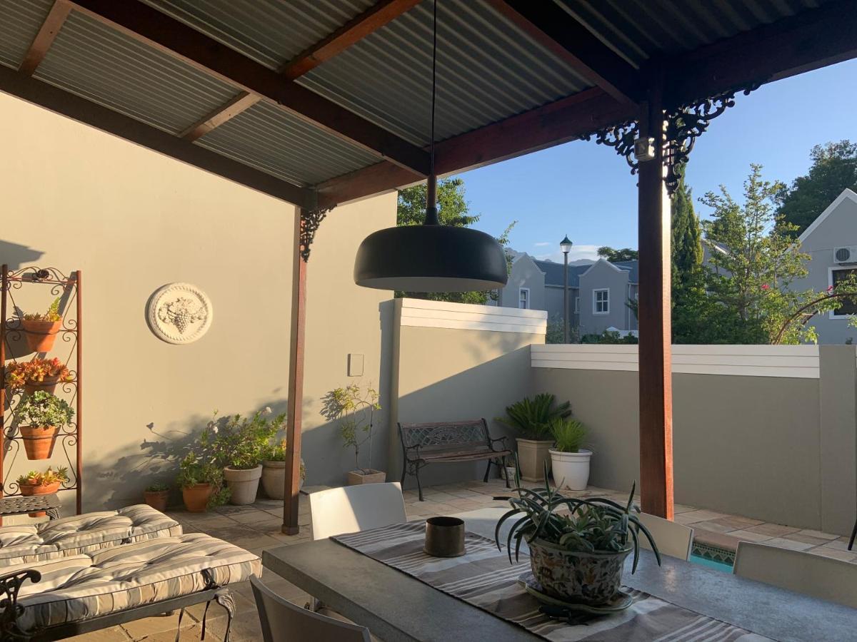 La Gratitude Self Catering Cottage Franschhoek Eksteriør billede